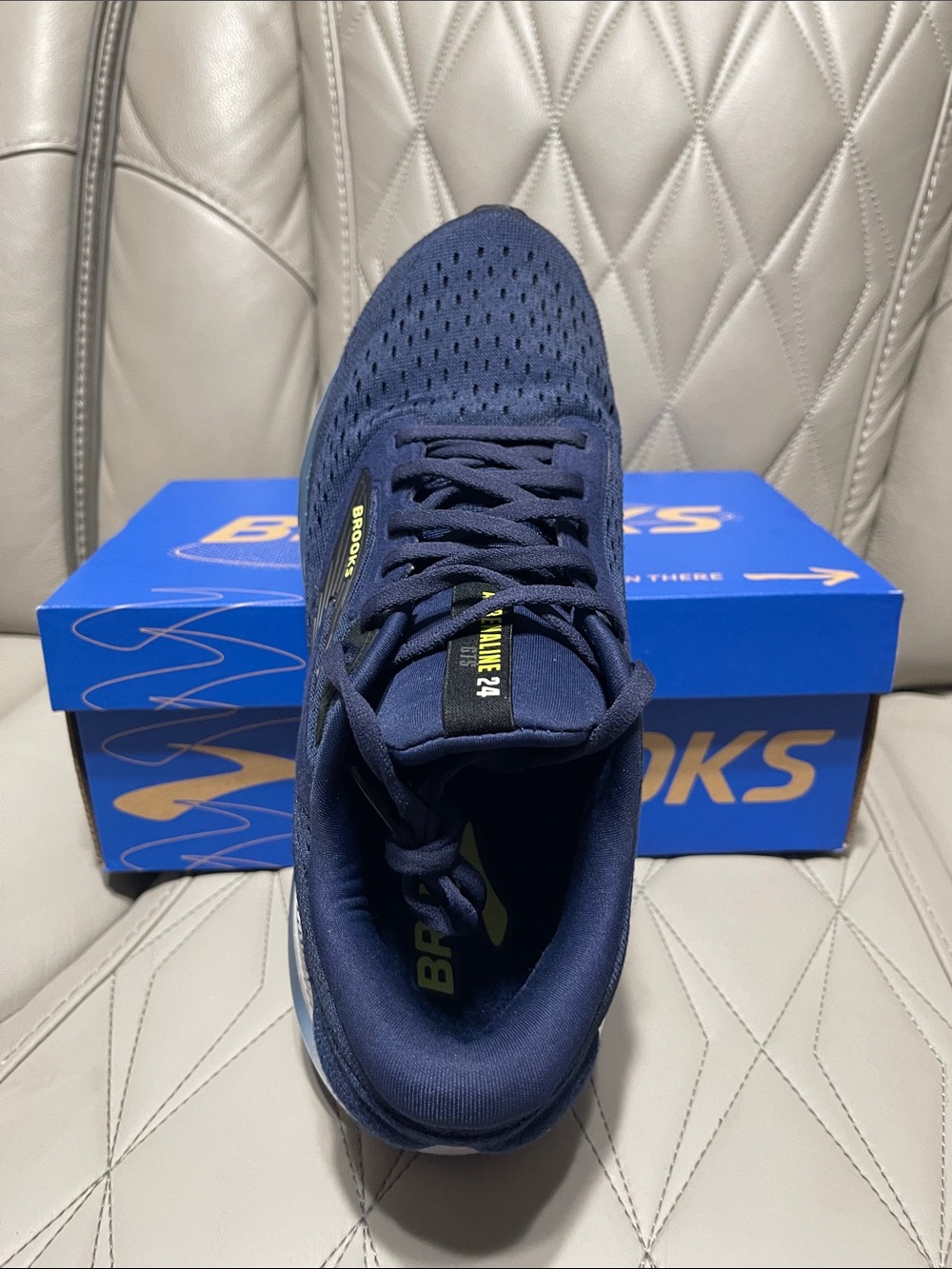 Brooks Men's Adrenaline GTS 24 Navy with Black and Lime - Picture 10 of 12